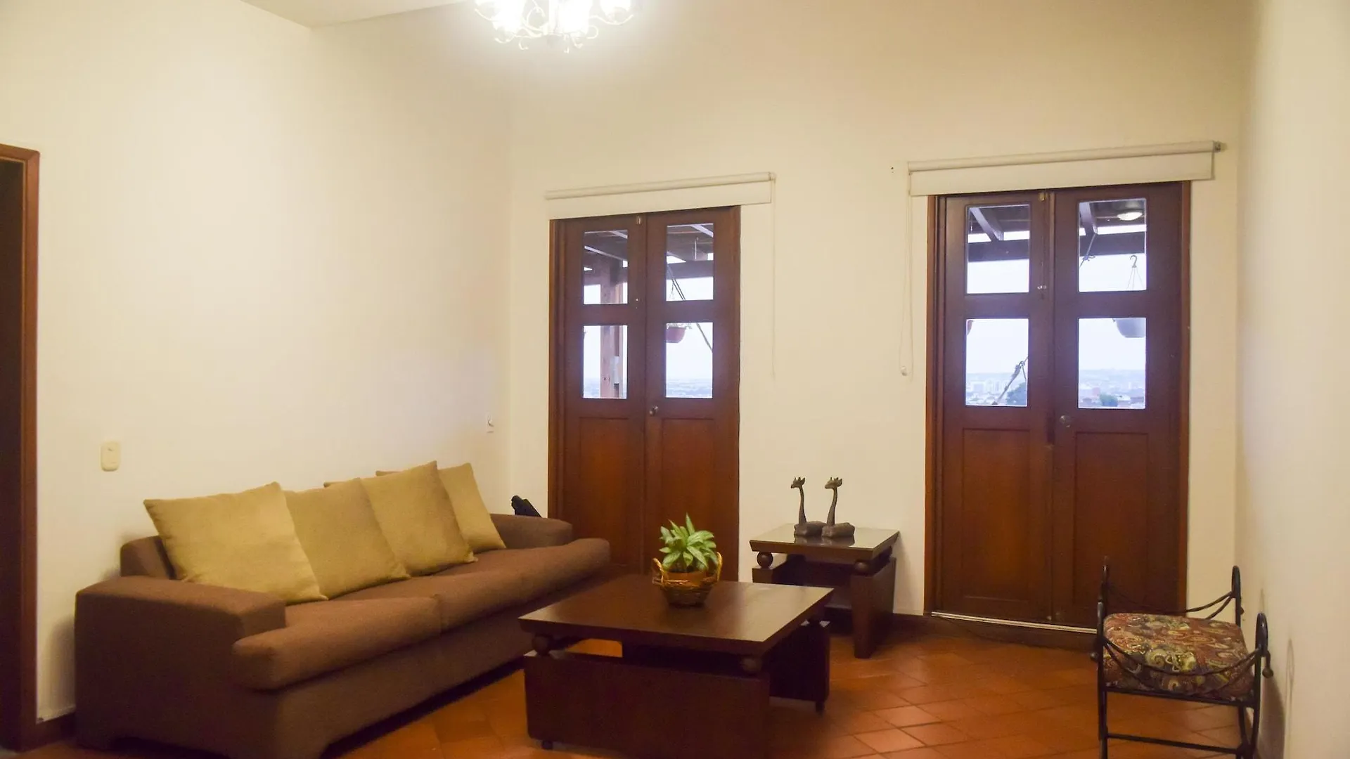 Hotel Colina De San Antonio 卡利